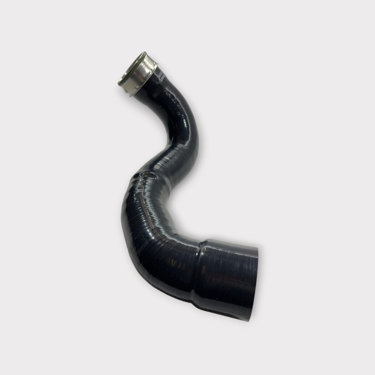 Mercedes/Dodge/Freightliner Sprinter 2.7 L Diesel (2002–2006) Replacement Turbocharger Intercooler Hose - Image 6